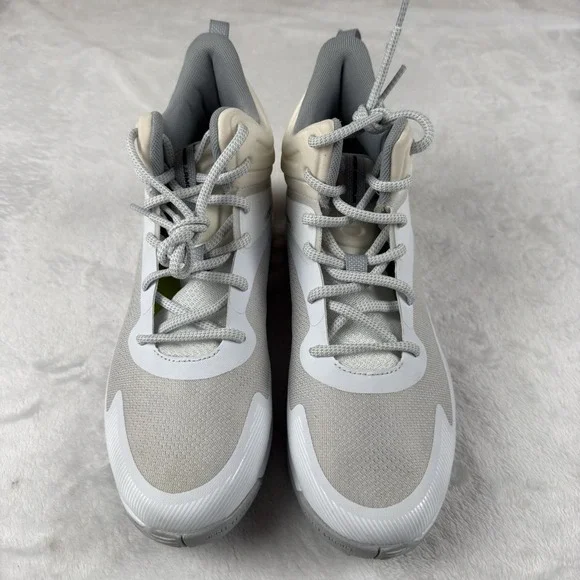 Under Armour Command TF Turf Lacrosse Shoes 3028152-100 White Gray Men's 9.5 New